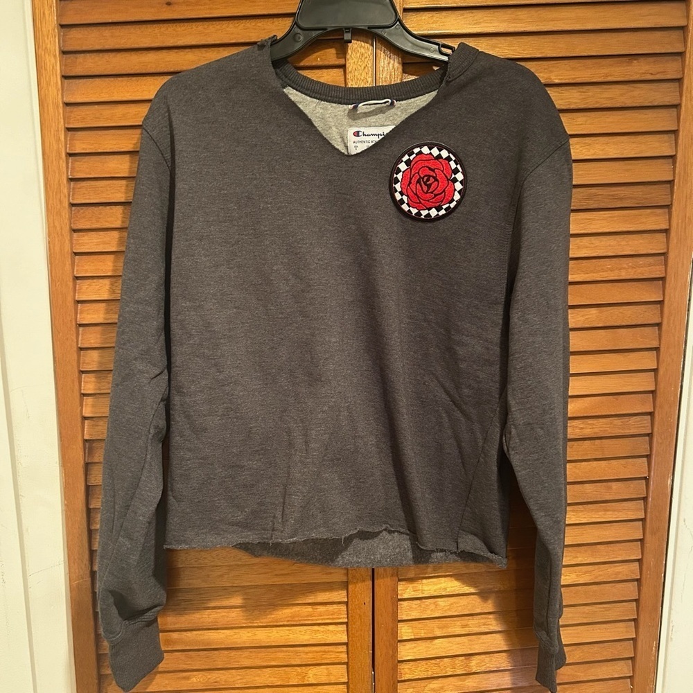 Champion Women’s Athletic Vintage Retro Active Graphic Crew Neck Sz S